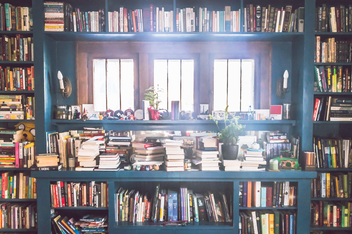 9 DIYs to Make Your Home Feel More Like a Library | Frostbeard Studio