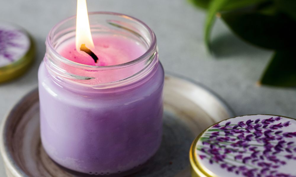 Soy Candle Size and Burn Time: What You Need To Know