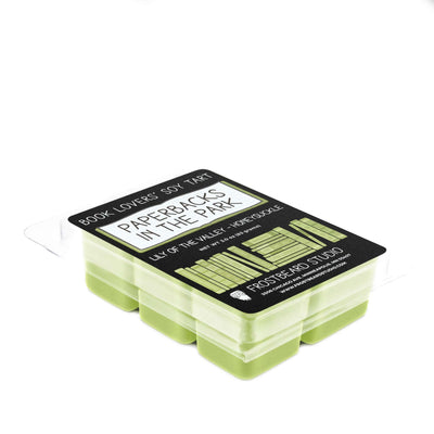 Paperbacks in the Park - Wax Melt - Book Lovers' Soy Candle - Frostbeard Studio